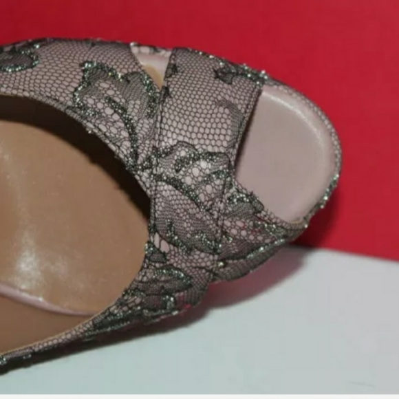 Valentino Rose Lace Platform Peep Toe Pumps - Picture 4 of 8